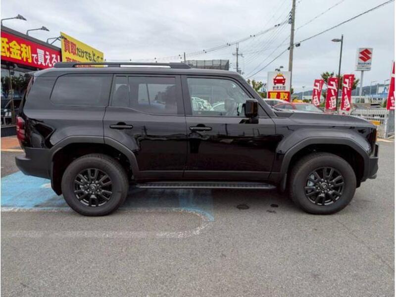 LAND CRUISER 250