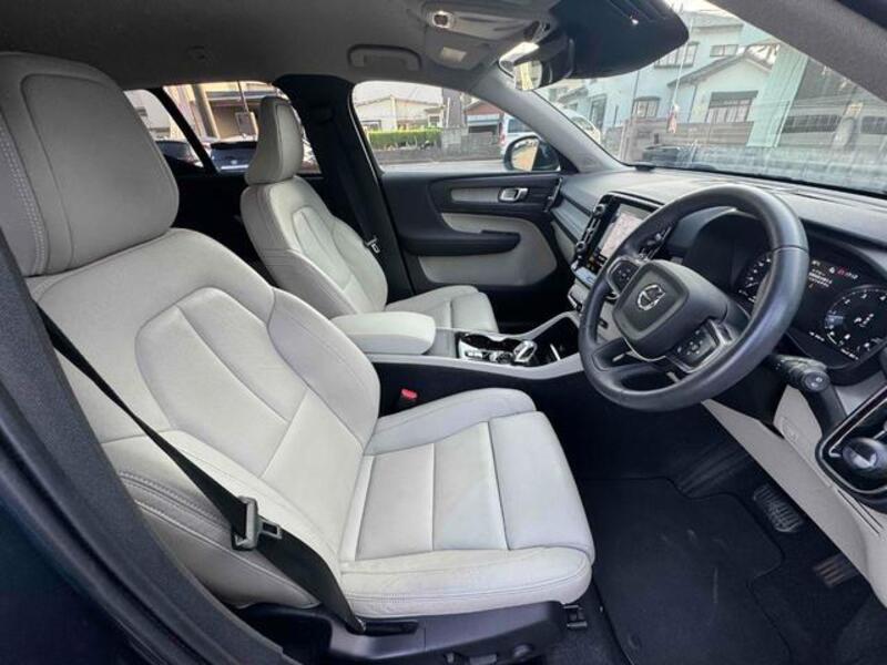 XC40