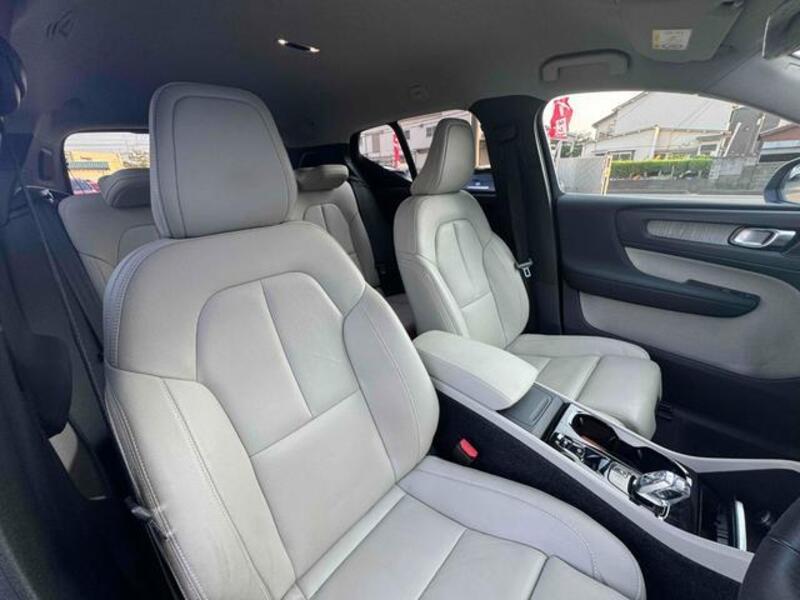 XC40