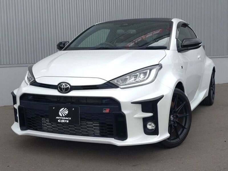 GR YARIS-0