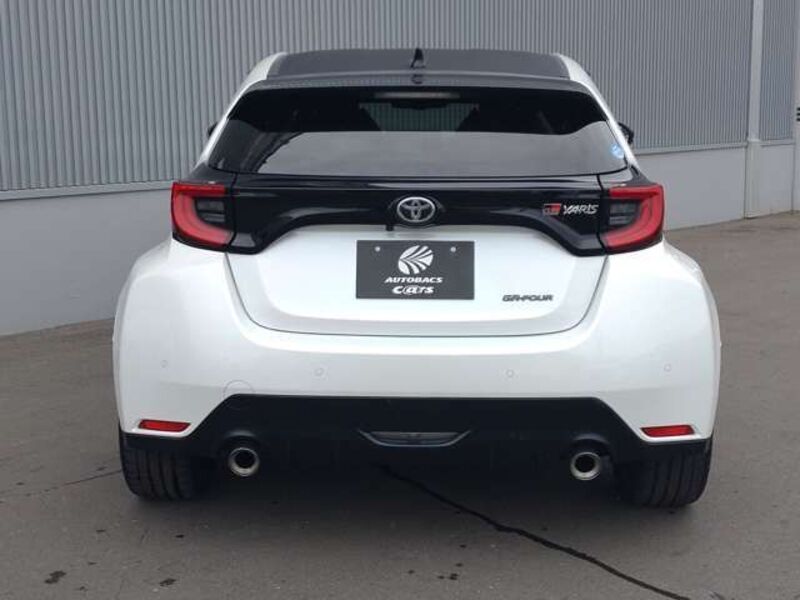 GR YARIS