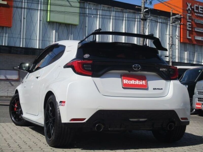 GR YARIS