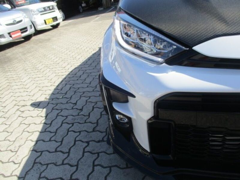 GR YARIS