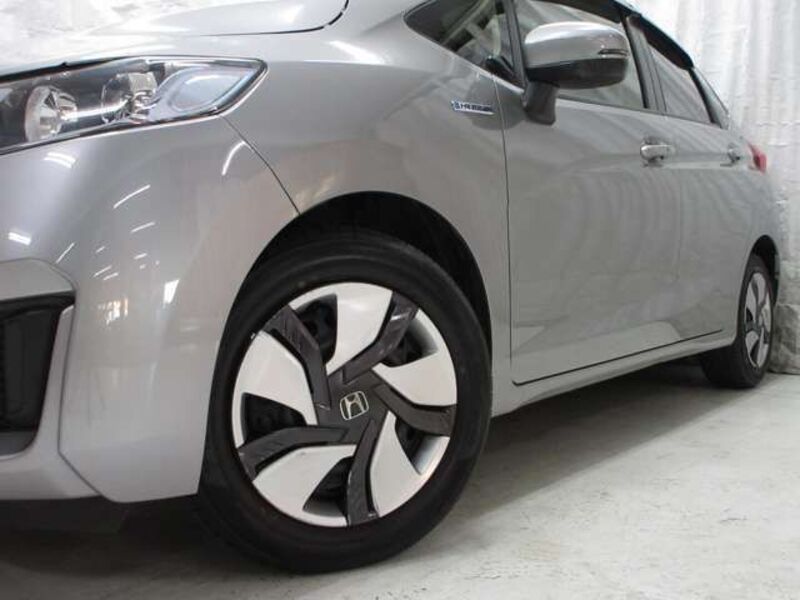 FIT HYBRID