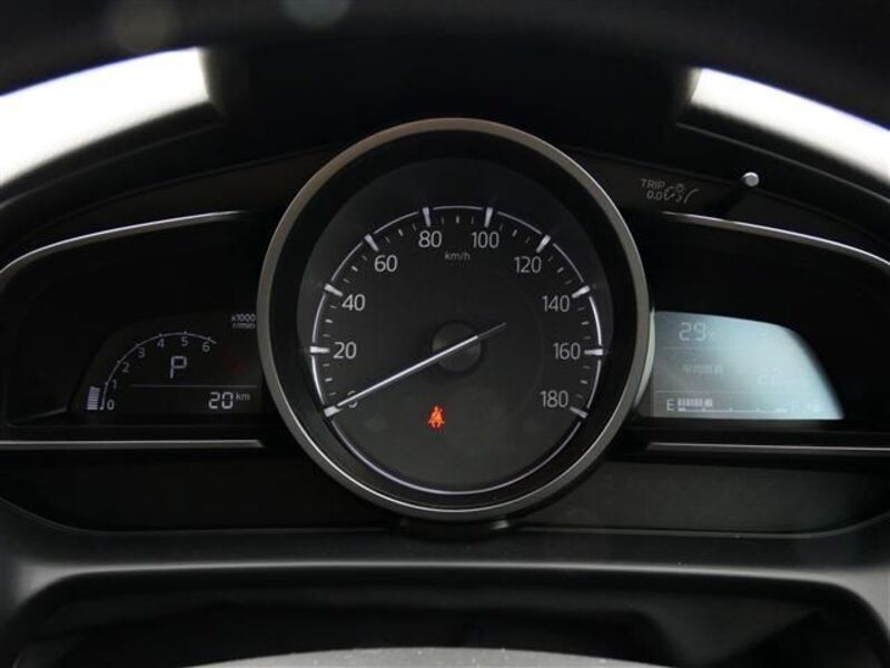 MAZDA2