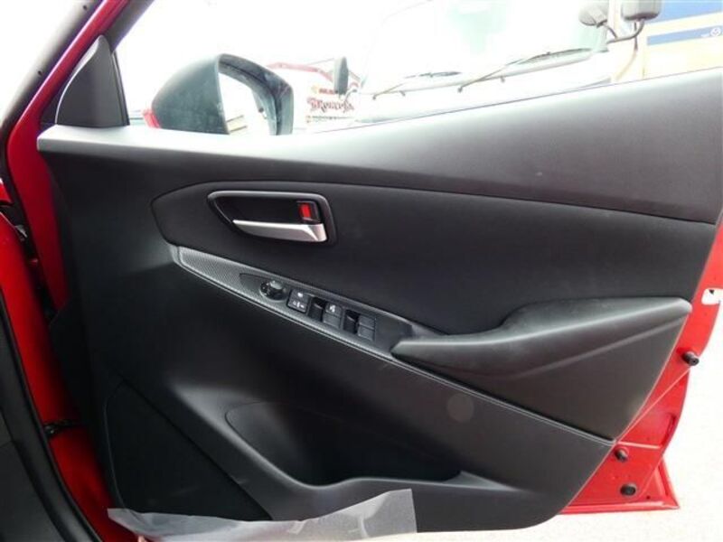 MAZDA2
