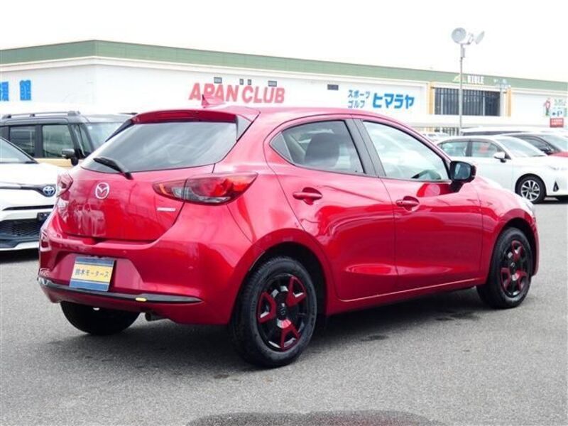 MAZDA2