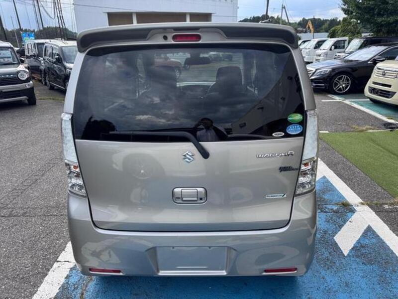 WAGON R