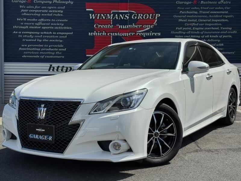 TOYOTA CROWN