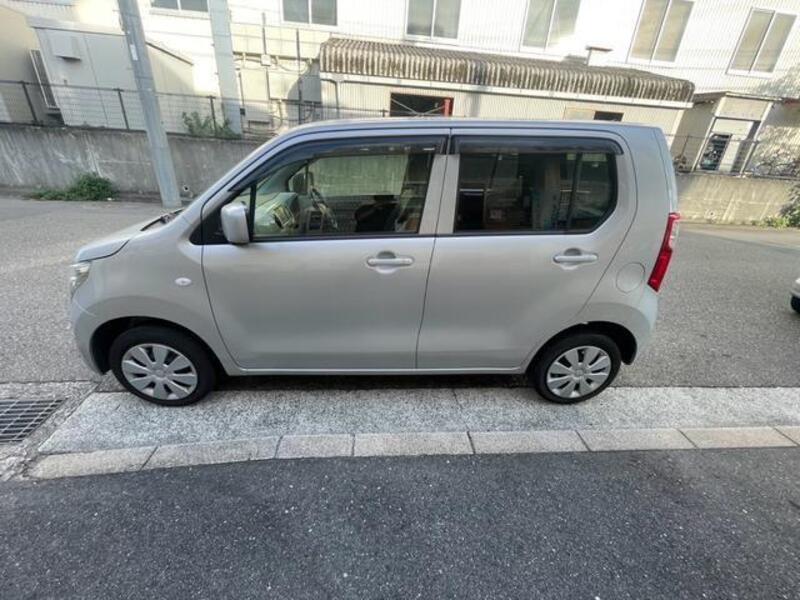 WAGON R