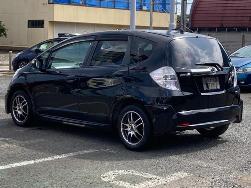FIT HYBRID