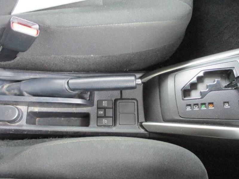 COROLLA FIELDER