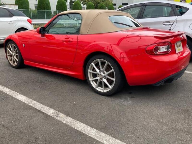 ROADSTER