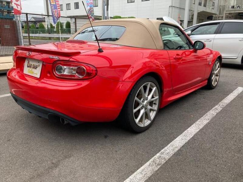 ROADSTER