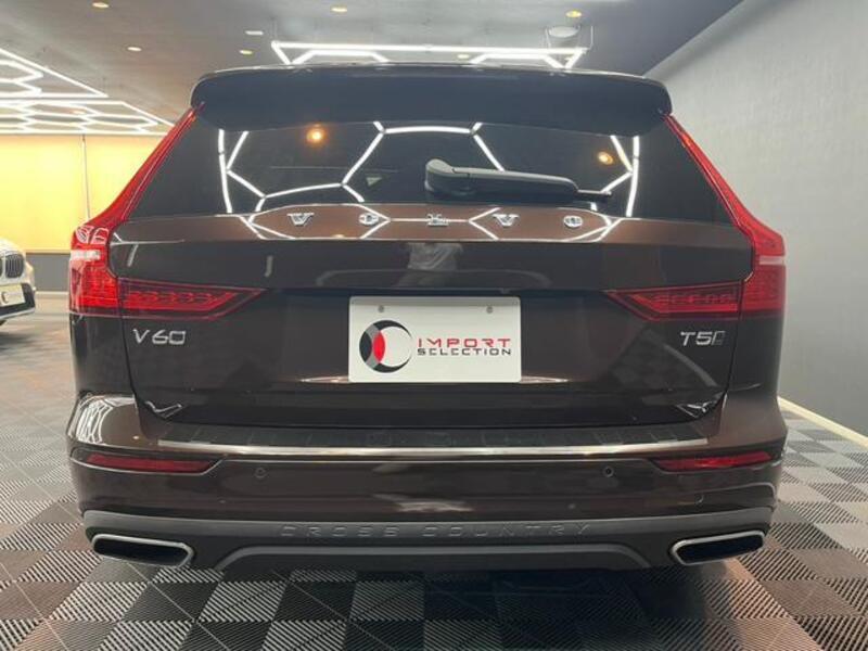 V60