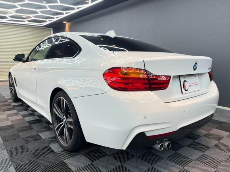 4 SERIES