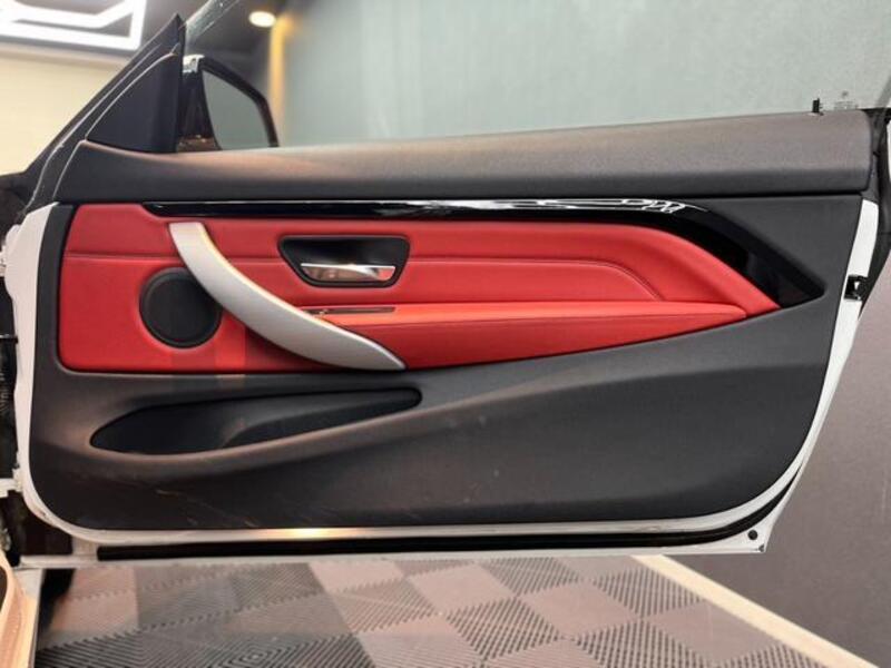 4 SERIES
