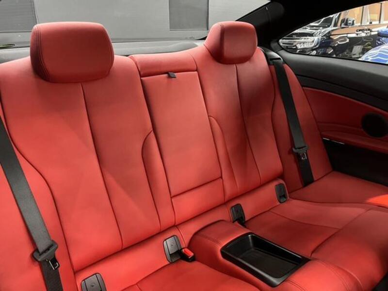 4 SERIES