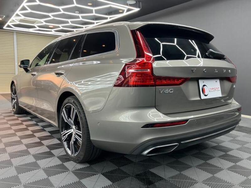V60