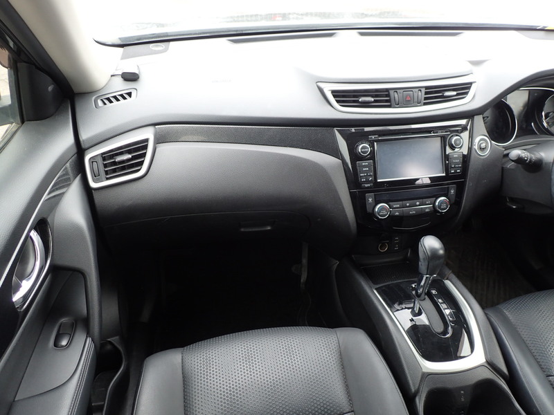 X-TRAIL