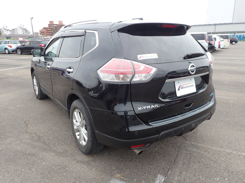 X-TRAIL