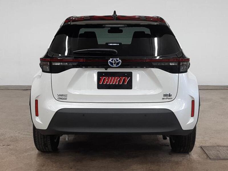 YARIS CROSS