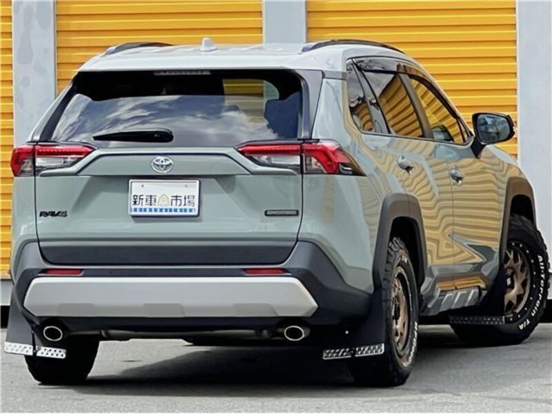 RAV4