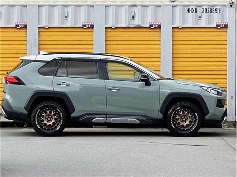 RAV4