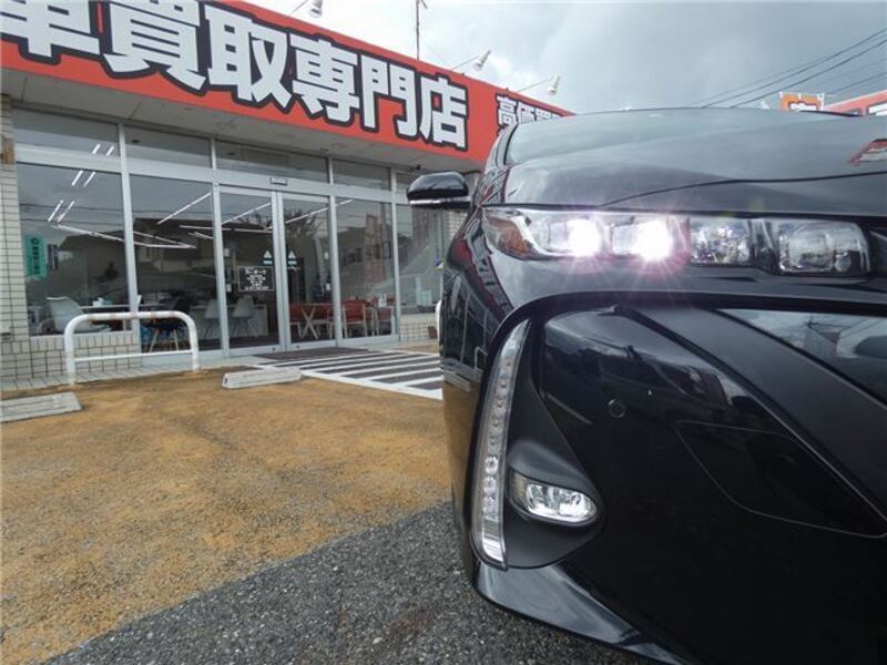 PRIUS PHV