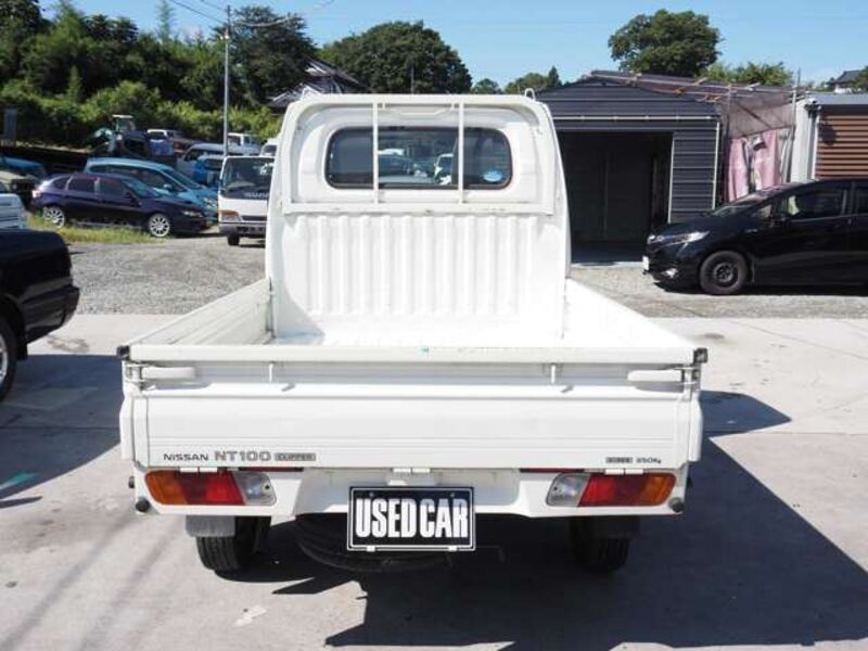 CLIPPER TRUCK