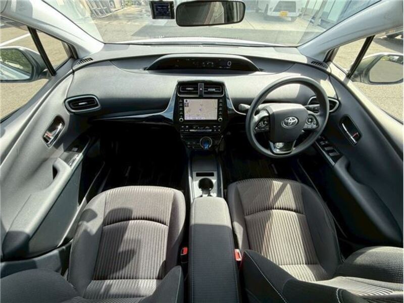 PRIUS PHV