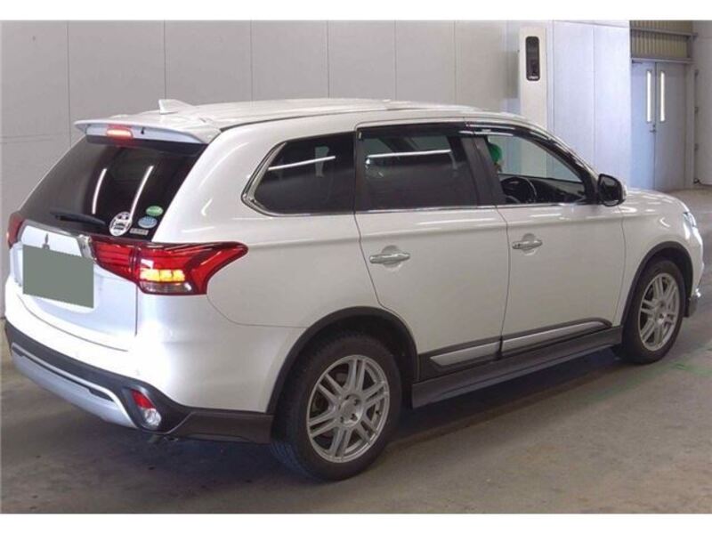 OUTLANDER
