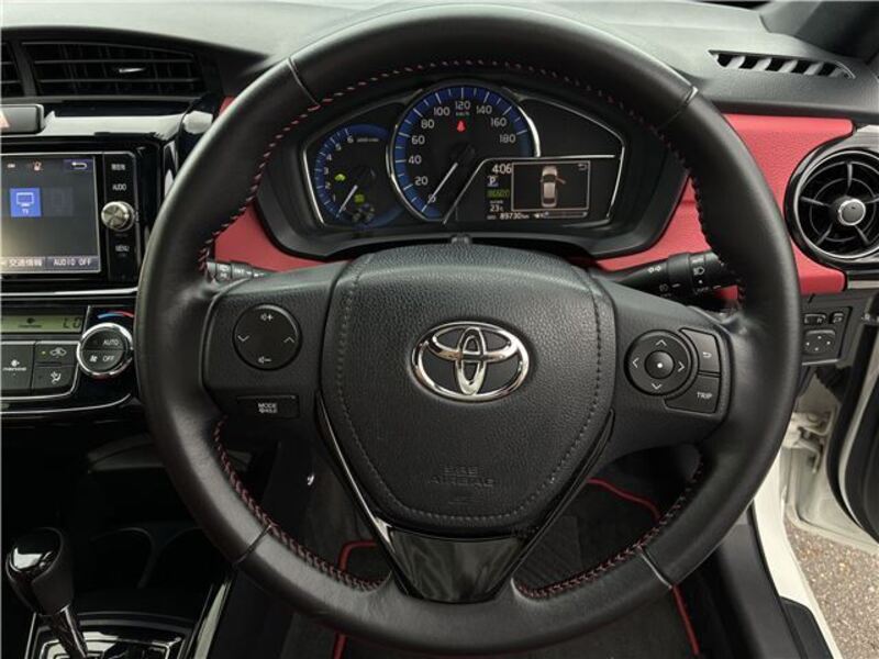 COROLLA AXIO
