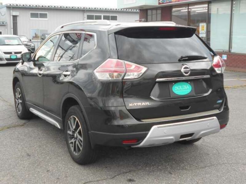 X-TRAIL