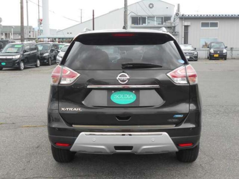 X-TRAIL