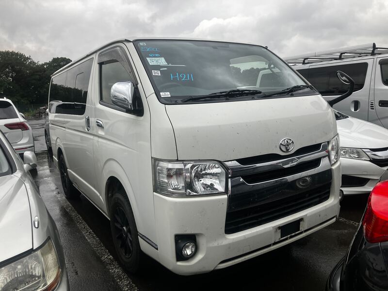 HIACE VAN