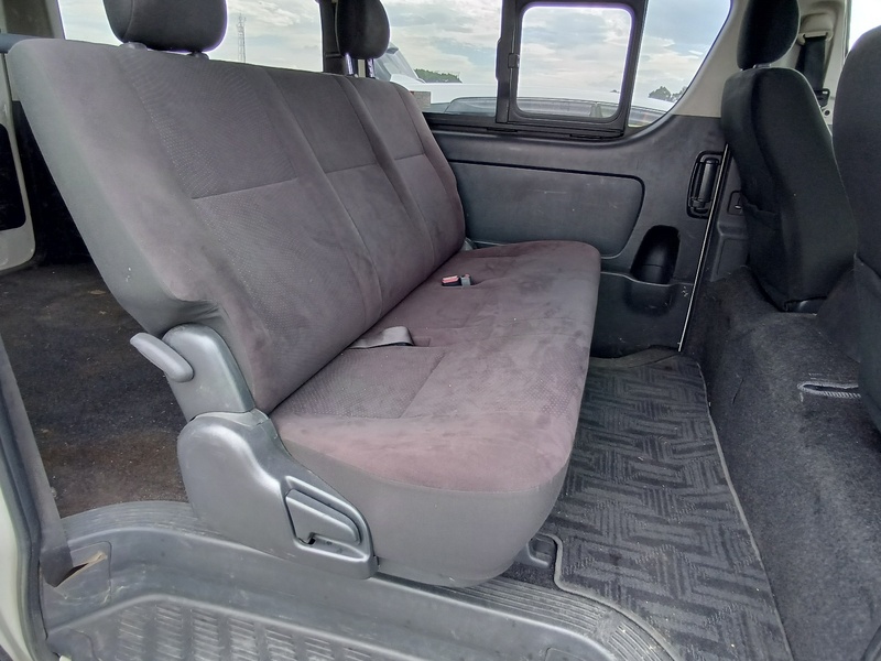 HIACE VAN