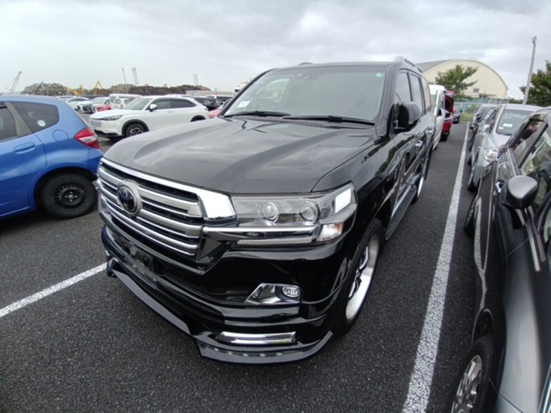 TOYOTA LAND CRUISER