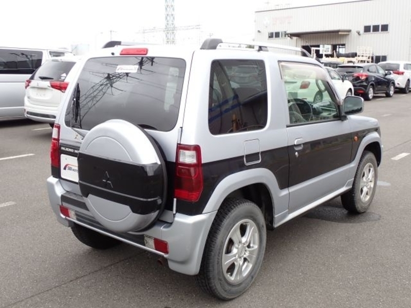 PAJERO MINI