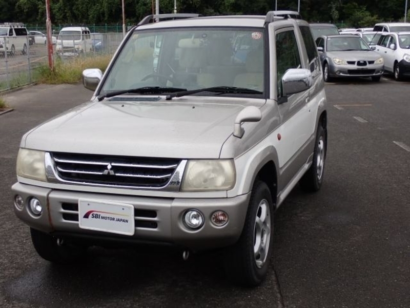 MITSUBISHI PAJERO MINI