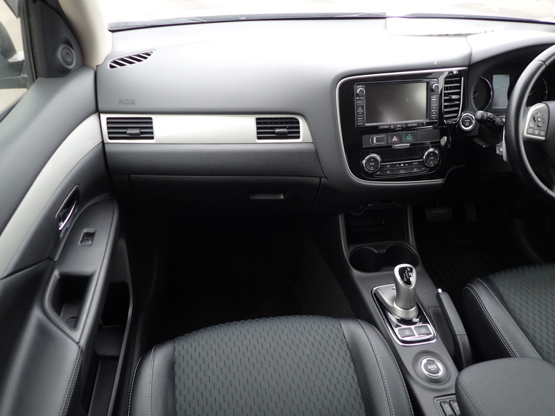 OUTLANDER PHEV
