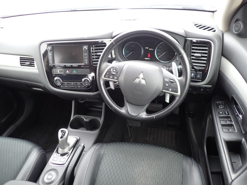 OUTLANDER PHEV