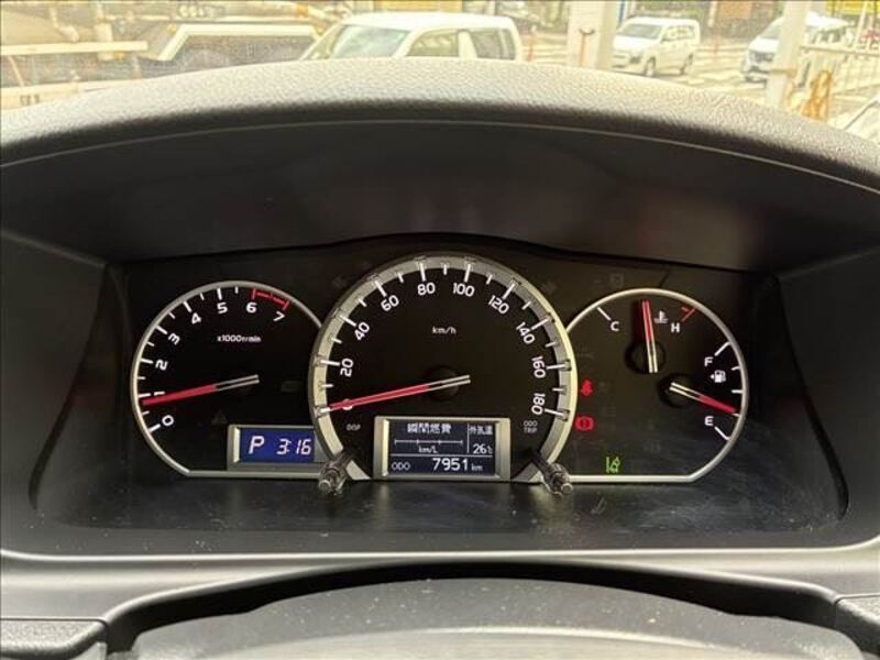 HIACE VAN