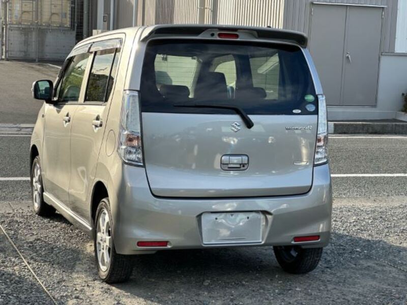 WAGON R