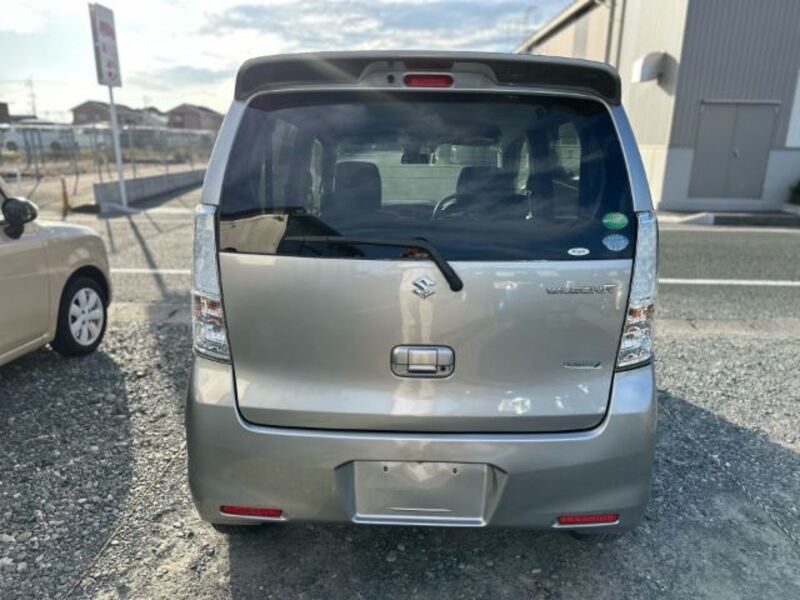 WAGON R