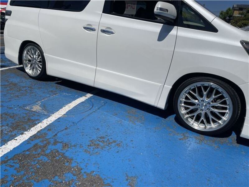 VELLFIRE