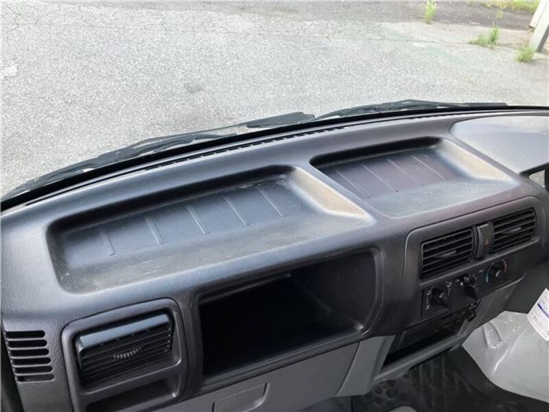 CLIPPER TRUCK