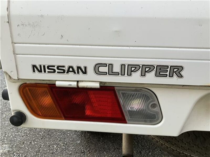 CLIPPER TRUCK