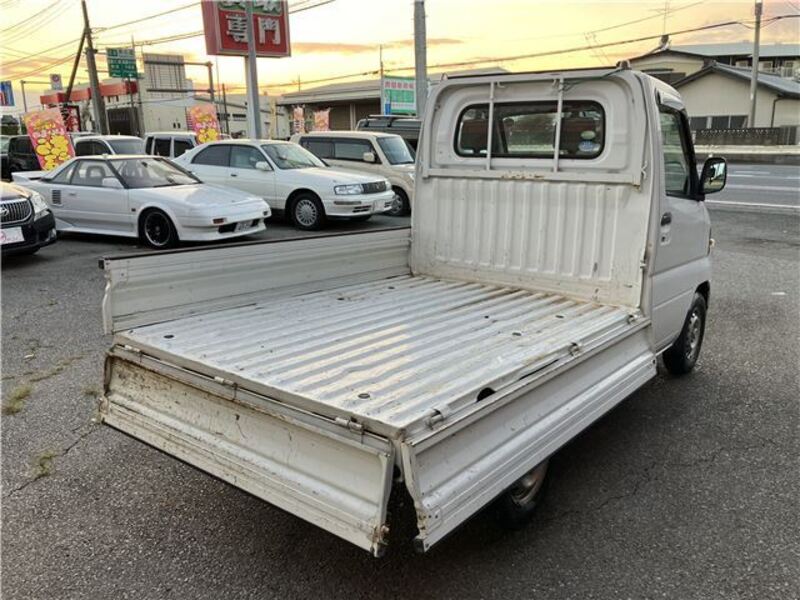 CLIPPER TRUCK