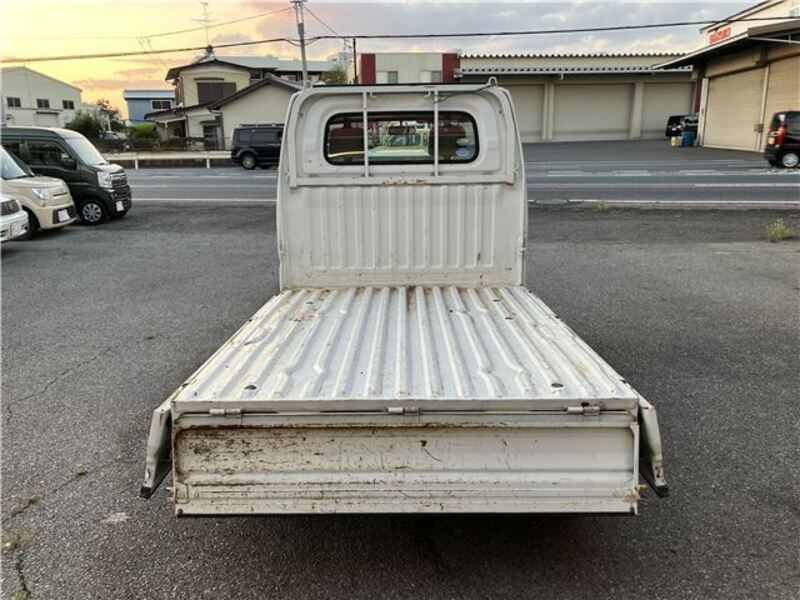 CLIPPER TRUCK